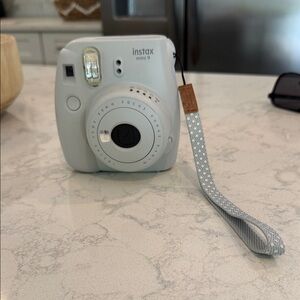 Instax Mini 9 Camera in Light Gray